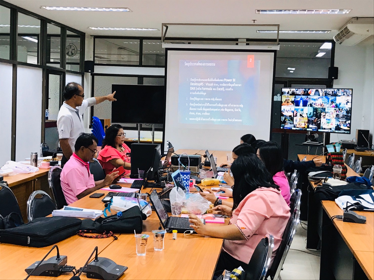 การฝึกอบรมขยายผลการใช้งานระบบบริหารจัดการข้อมูลเพื่อการพัฒนาชุมชนและจัดทำระบบการวิเคราะห์ข้อมูลตามความต้องการของผู้ใช้ประจำปี 2562