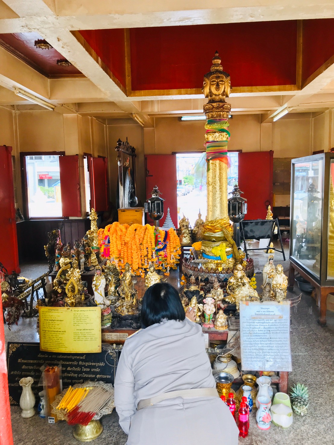 พัฒนาการจังหวัดปราจีนบุรีเข้าคาราวะผู้ว่าราชการจังหวัดปราจีนบุรี และรองผู้ว่าราชการจังหวัดปราจีนบุรี  และสักการะสิ่งศักดิ์สิทธิ์ของจังหวัดปราจีนบุรี