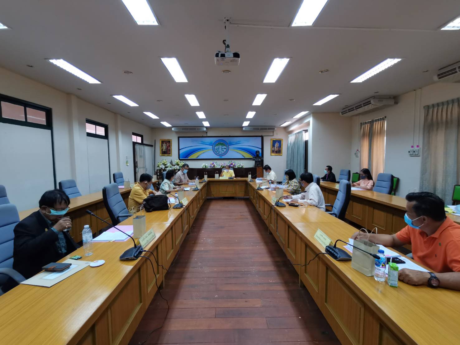 การประชุมคณะกรรมการข้าราชการองค์การบริหารส่วนจังหวัดปราจีนบุรี (ก.จ.จ.ปราจีนบุรี) ครั้งที่ 4/63