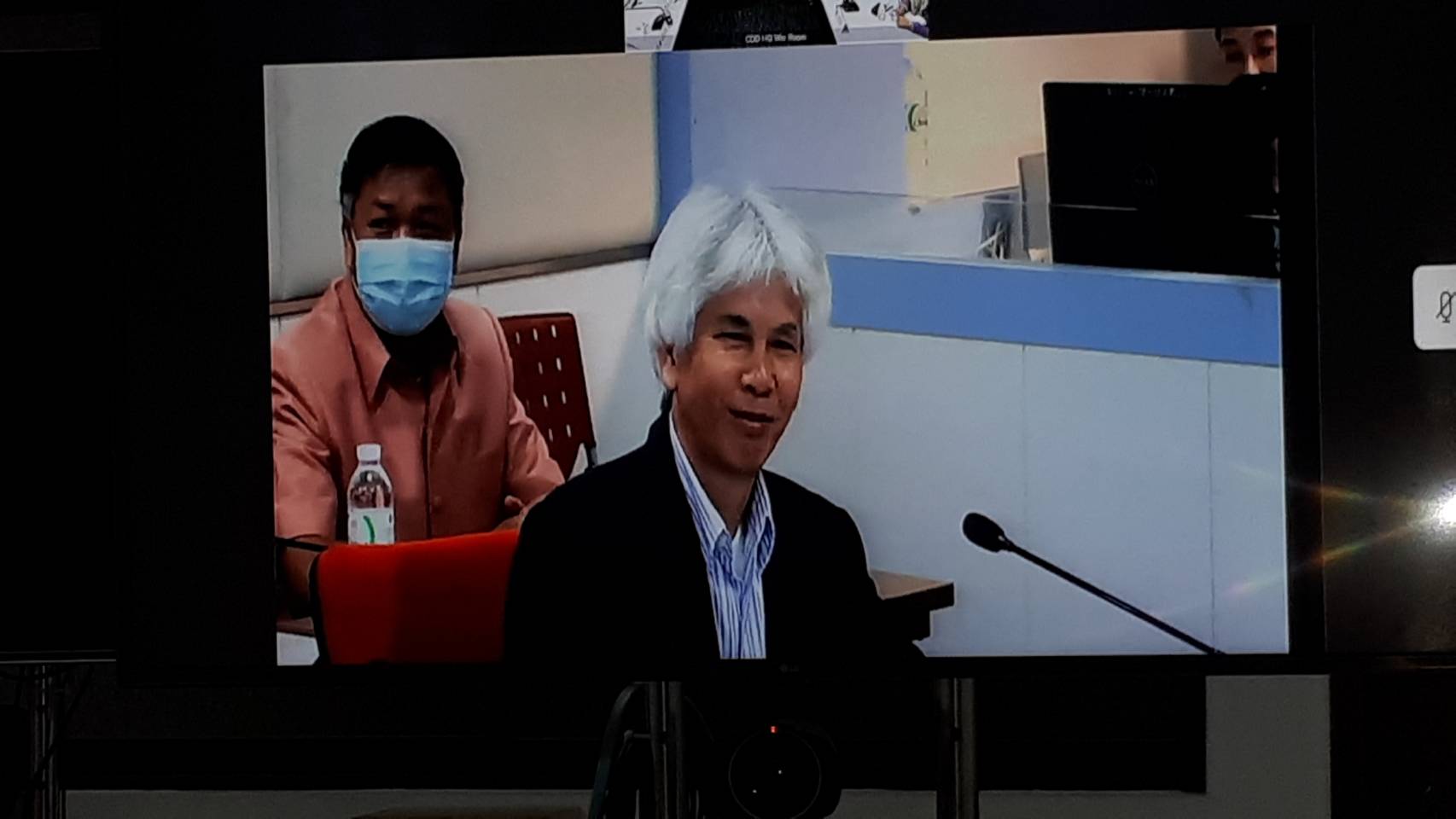 การประชุมผ่านระบบวีดิทัศน์ทางไกล ( Video Conference ) เรื่อง การขับเคลื่อนหลักทฤษฎีใหม่ของพระบาทสมเด็จพระเจ้าอยู่หัว รัชกาลที่ 9 ประยุกต์สู่ “โคก หนอง นา โมเดล” 30 ตารางวา