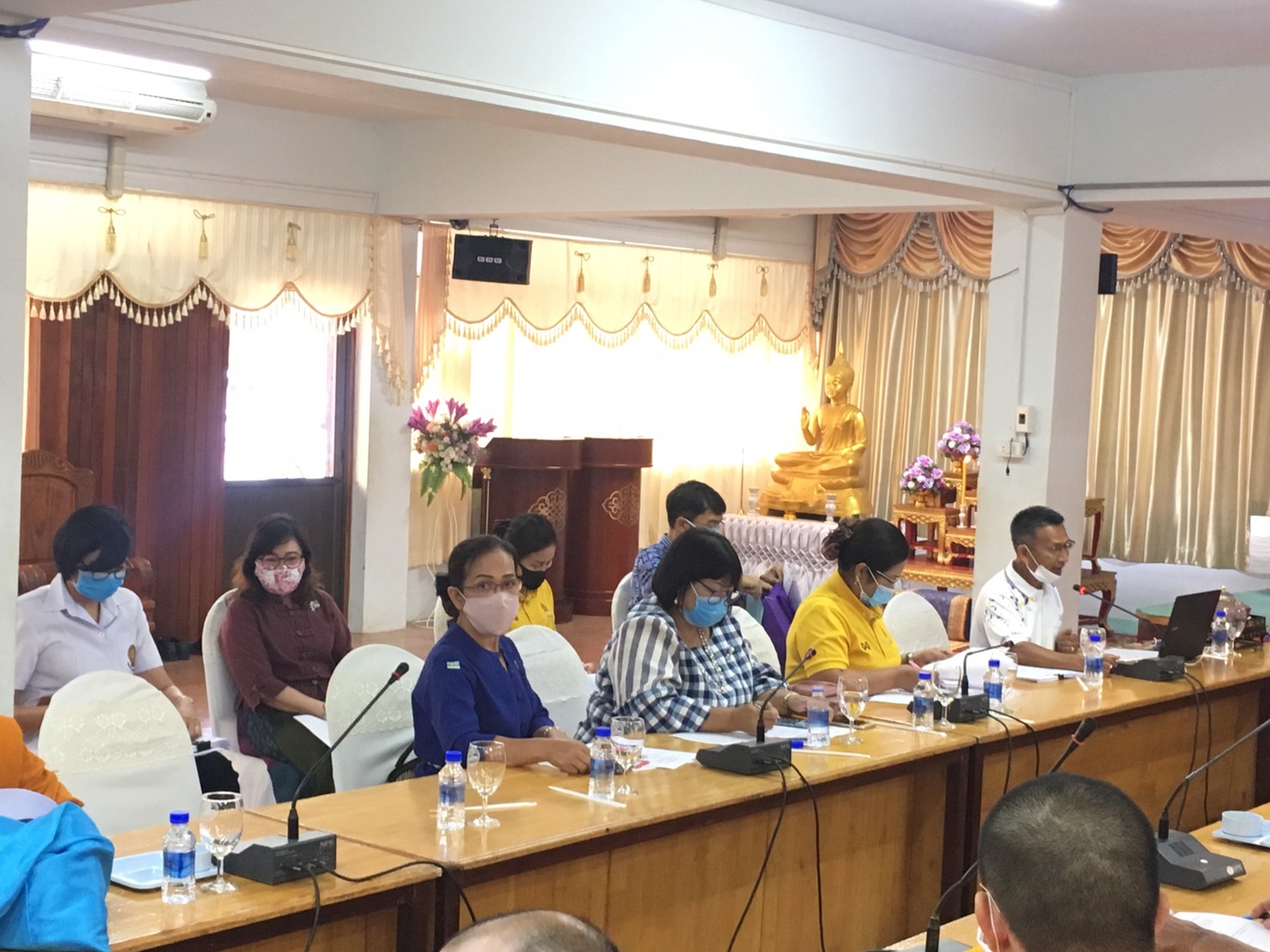 การประชุมเจ้าคณะอำเภอทุกอำเภอ ณ ห้องประชุมโรงเรียนมัธยมวัดใหม่กรงทอง อำเภอศรีมหาโพธิ จังหวัดปราจีนบุรี