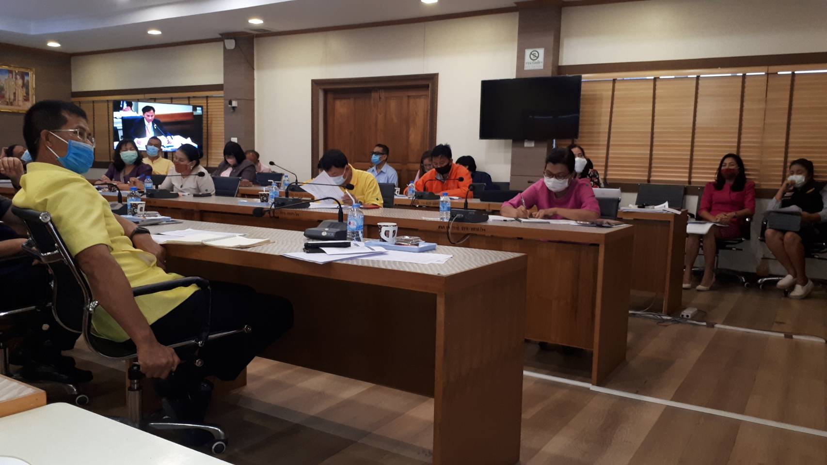ประชุมชี้แจง การเสนอโครงการภายใต้กรอบนโยบายการฟื้นฟูเศรษฐกิจและสังคมของประเทศ ผ่านระบบการประชุมทางวีดิทัศน์ (Video Conference)