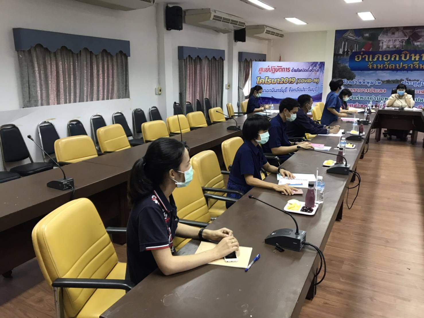 ประชุมเจ้าหน้าที่พัฒนาชุมชนของสำนักงานพัฒนาชุมชนอำเภอกบินทร์บุรี ณ ห้องประชุมอำเภอกบินทร์บุรี