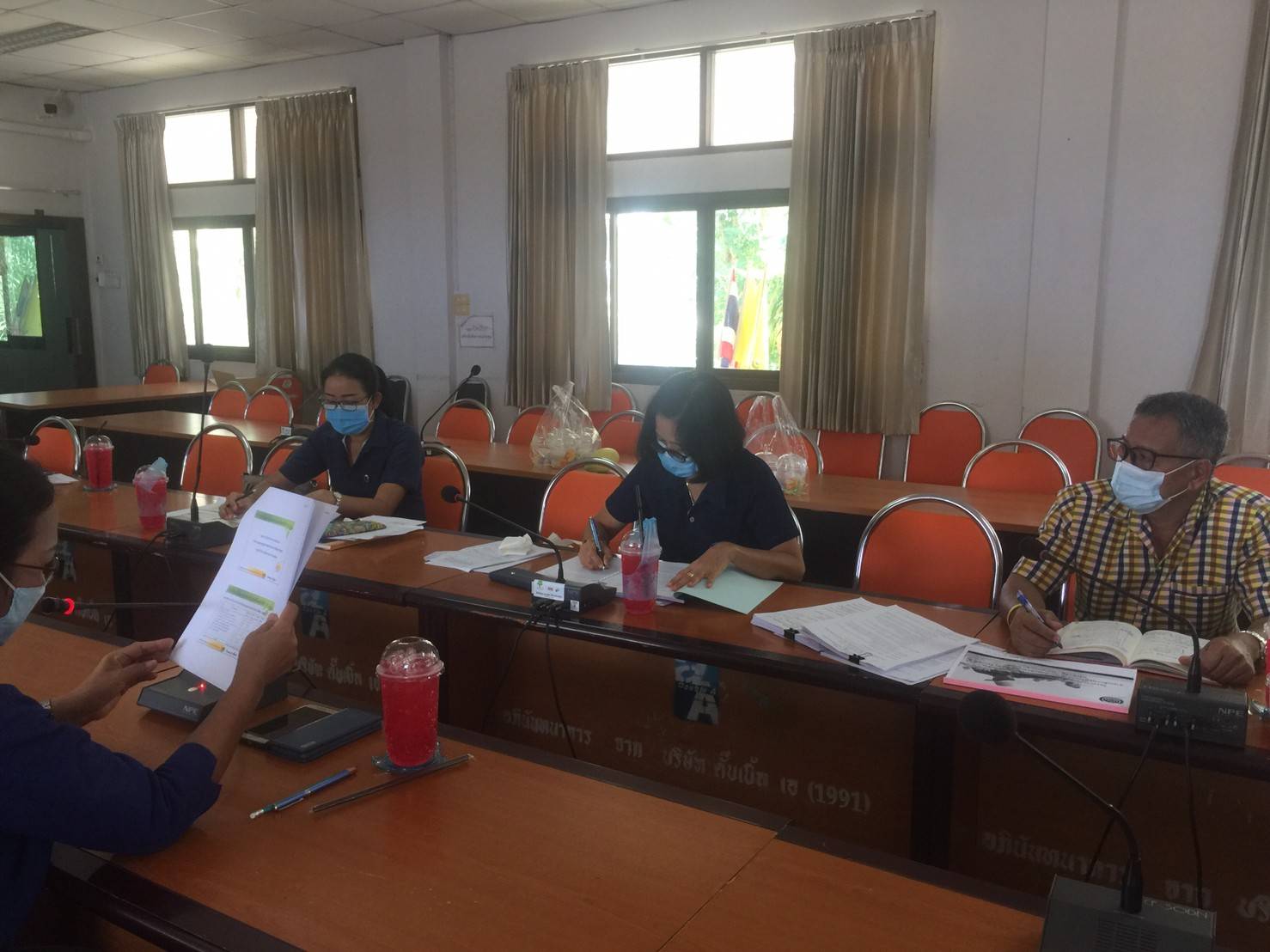 ประชุมเจ้าหน้าที่พัฒนาชุมชนของสำนักงานพัฒนาชุมชนอำเภอศรีมหาโพธิ ณ ห้องประชุมอำเภอศรีมหาโพธิ