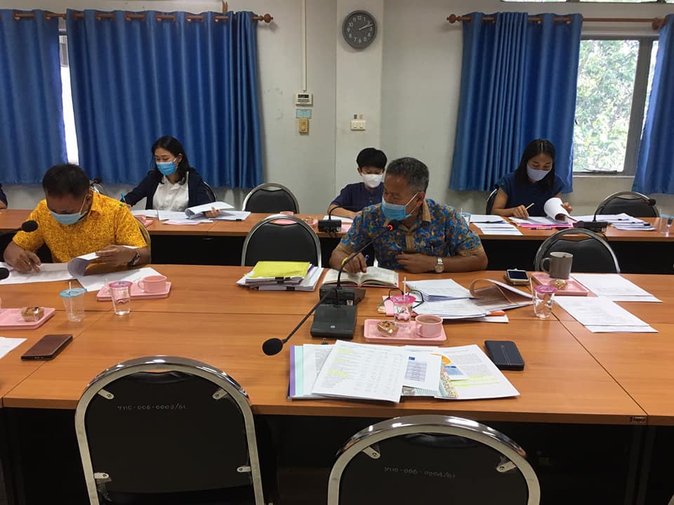 ประชุมพัฒนาการอำเภอ และเจ้าหน้าที่ผู้รับผิดชอบงานสตรี เพื่อชี้แจงซักซ้อมความเข้าใจเรื่องการดำเนินงานกองทุนพัฒนาบทบาทสตรี