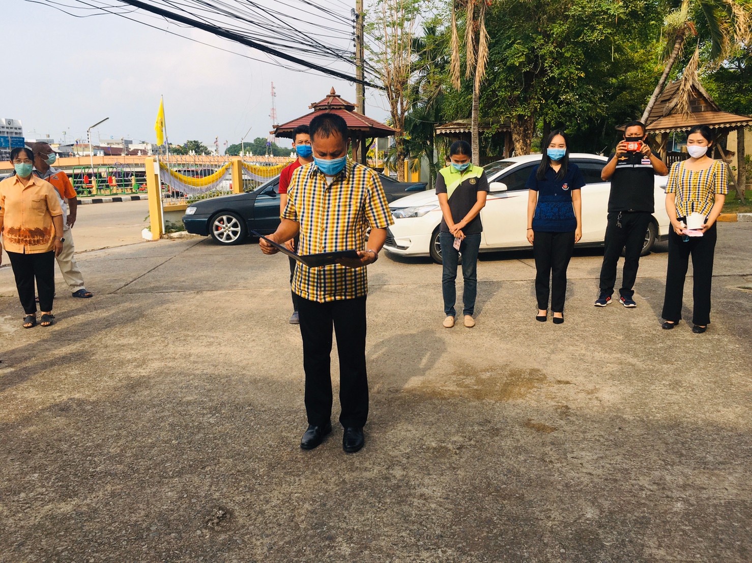 Kick Off เปิดปฏิบัติการ “Quick Win ปลูกพืชผักสวนครัว เพื่อสร้างความมั่นคงทางอาหาร” ระดับอำเภอ กิจกรรมผู้นำต้องทำก่อน