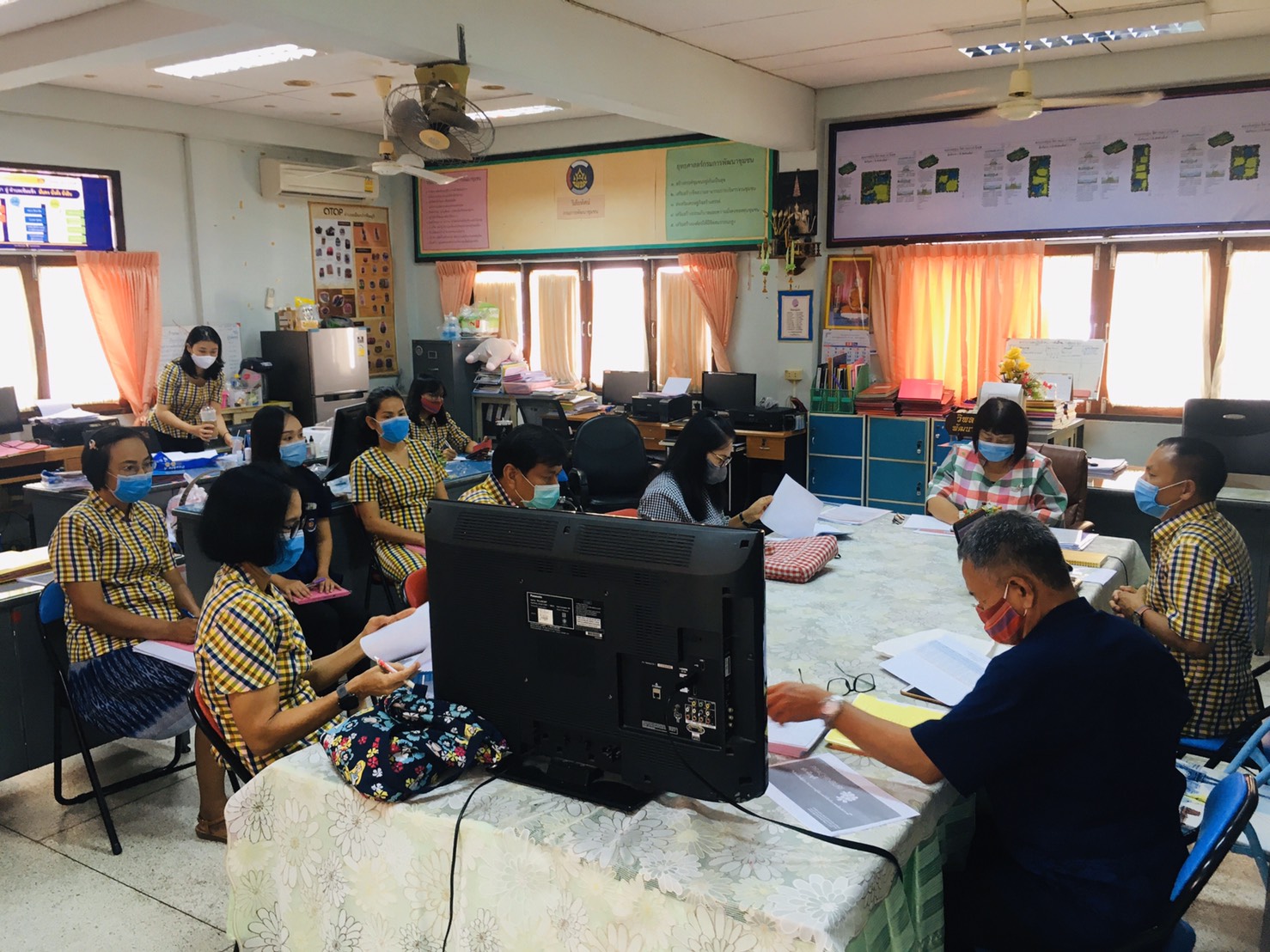ประชุมเจ้าหน้าที่พัฒนาชุมชนของสำนักงานพัฒนาชุมชนอำเภอเมืองปราจีนบุรี
