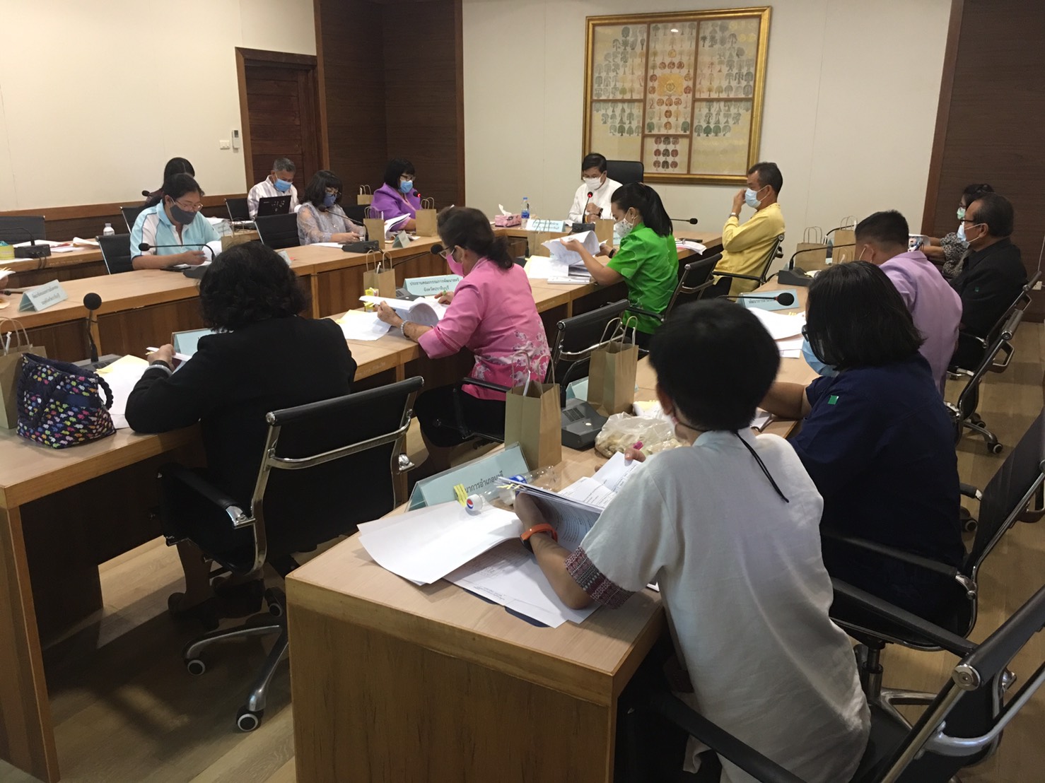 การประชุมคณะอนุกรรมการบริหารกองทุนพัฒนาบทบาทสตรีระดับจังหวัด จังหวัดปราจีนบุรี ครั้งที่ 5 ประจำปีงบประมาณ พ.ศ. 2563