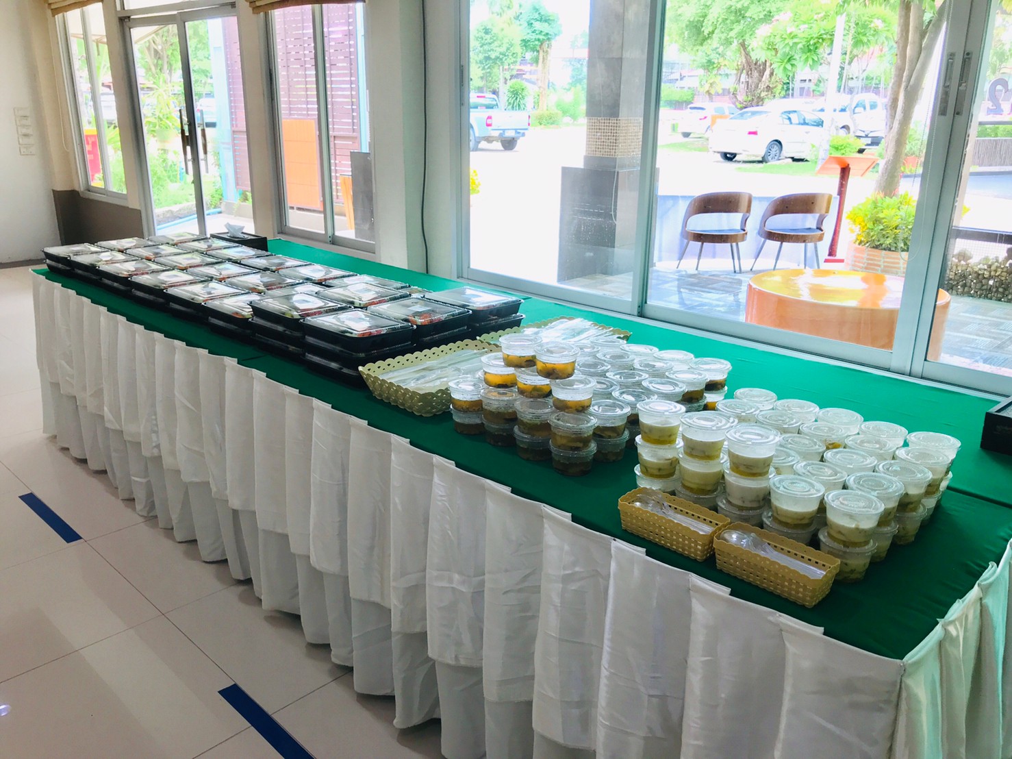 โครงการสร้างรายได้จากการจำหน่ายสินค้าด้วยกลไกประชารัฐ กิจกรรม การประชุมเชิงปฏิบัติการสร้างรายได้จากกิจการอาหารปลอดภัย (โรงพยาบาล โรงแรม โรงเรียน ร้านอาหาร)