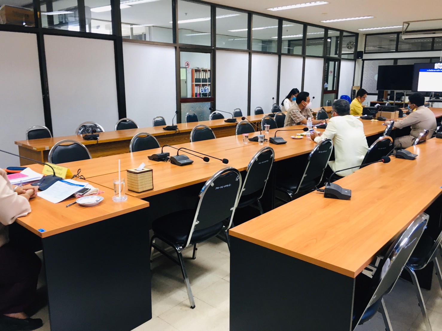 การประชุมชี้แจงการดำเนินงานโครงการส่งเสริมนักการตลาดรุ่นใหม่ (OTOP) ผ่านระบบวีดิทัศน์ทางไกล (VDO Conference)