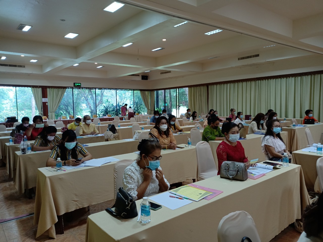 สำนักงานพัฒนาชุมชนจังหวัดปราจีนบุรีดำเนินโครงการ พลังสตรี พลังฐานรากขับเคลื่อนศาสตร์พราราชา “ผัก ผ้า นา หนี้ “