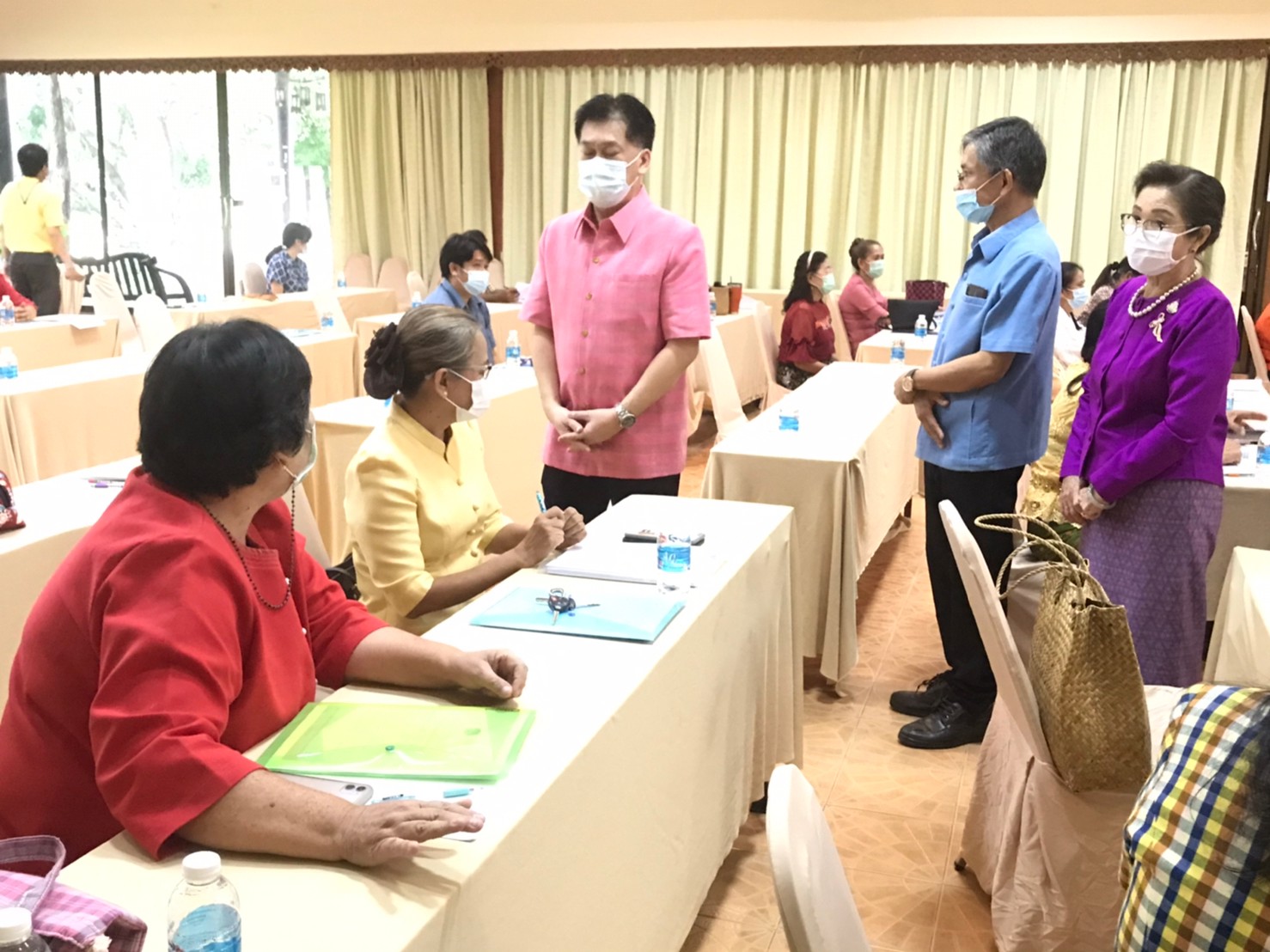 สำนักงานพัฒนาชุมชนจังหวัดปราจีนบุรีดำเนินโครงการ พลังสตรี พลังฐานรากขับเคลื่อนศาสตร์พราราชา “ผัก ผ้า นา หนี้ “