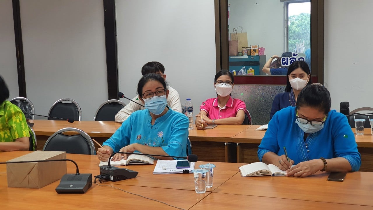 การประชุมรับมอบนโยบายการขับเคลื่อนงานพัฒนาชุมชน ประจำปี ๒๕๖๕ ผ่านระบบ VDO Conference