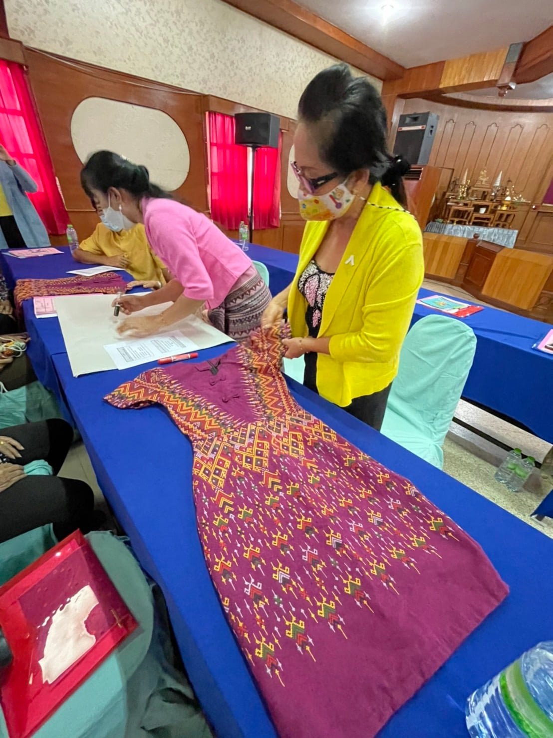 พช.ปราจีนบุรี ดำเนินโครงการพัฒนาทักษะอาชีพแก่กลุ่มสมาชิกกองทุนพัฒนาบทบาทสตรี