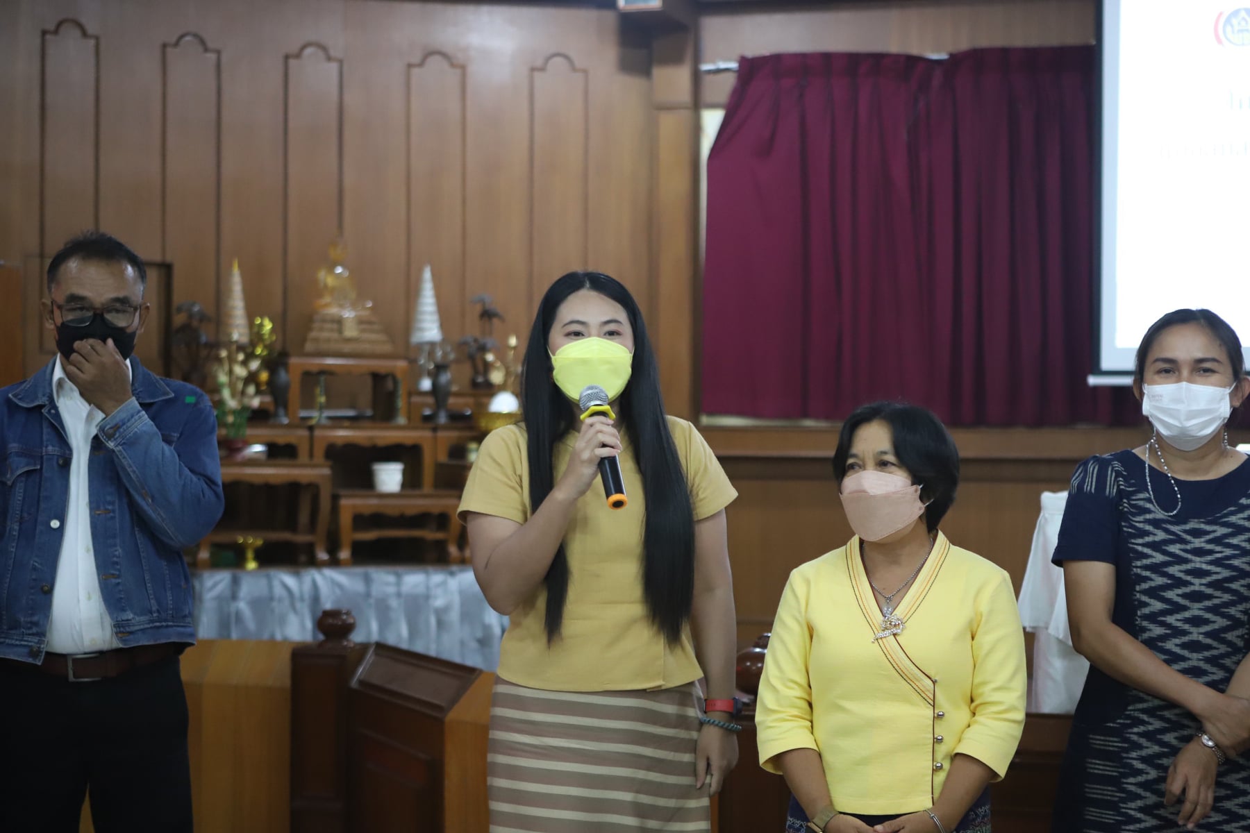 พช.ปราจีนบุรี ดำเนินโครงการพัฒนาทักษะอาชีพแก่กลุ่มสมาชิกกองทุนพัฒนาบทบาทสตรี