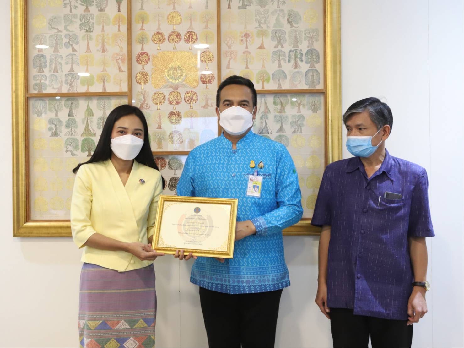 ผู้ตรวจราชการกรมการพัฒนาชุมชน ลงพื้นที่จังหวัดปราจีนบุรี ติดตามผลการปฏิบัติงานตามภารกิจของกรมการพัฒนาชุมชน รอบปีงบประมาณ พ.ศ.๒๕๖๔ และการขับเคลื่อนกิจกรรมต่อเนื่อง ปีงบประมาณ พ.ศ.๒๕๖๕ ของสำนักงานพัฒนาชุมชนจังหวัดปราจีนบุรี