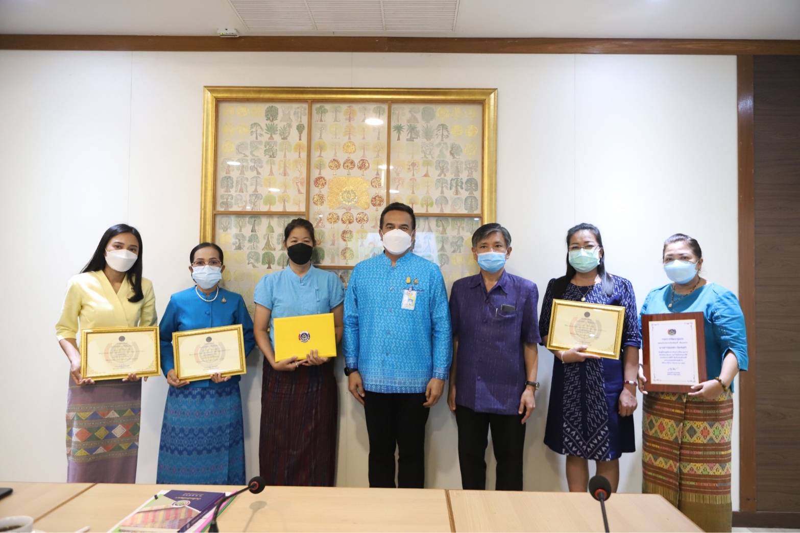 ผู้ตรวจราชการกรมการพัฒนาชุมชน ลงพื้นที่จังหวัดปราจีนบุรี ติดตามผลการปฏิบัติงานตามภารกิจของกรมการพัฒนาชุมชน รอบปีงบประมาณ พ.ศ.๒๕๖๔ และการขับเคลื่อนกิจกรรมต่อเนื่อง ปีงบประมาณ พ.ศ.๒๕๖๕ ของสำนักงานพัฒนาชุมชนจังหวัดปราจีนบุรี