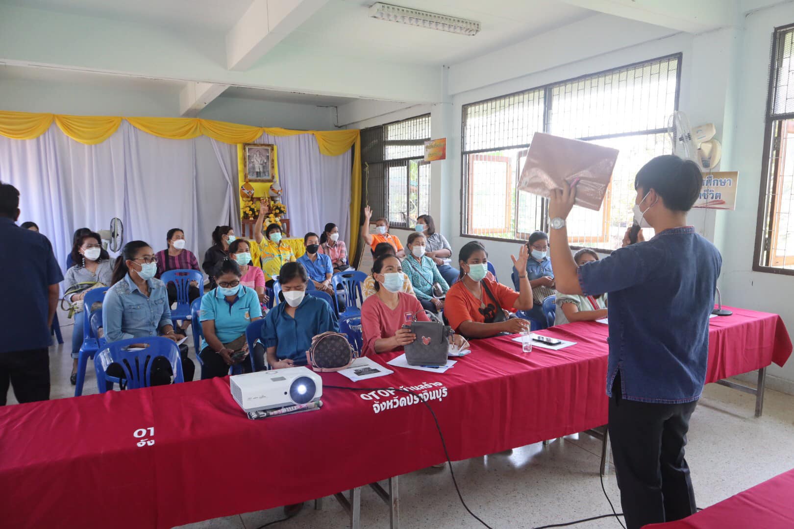 สนง.อกส.จ.ปราจีนบุรี ร่วมโครงการเพิ่มประสิทธิภาพปฏิบัติงานกองทุนพัฒนาบทบาทสตรีแก่กลไกการขับเคลื่อนกองทุนพัฒนาบทบาทสตรีอำเภอ