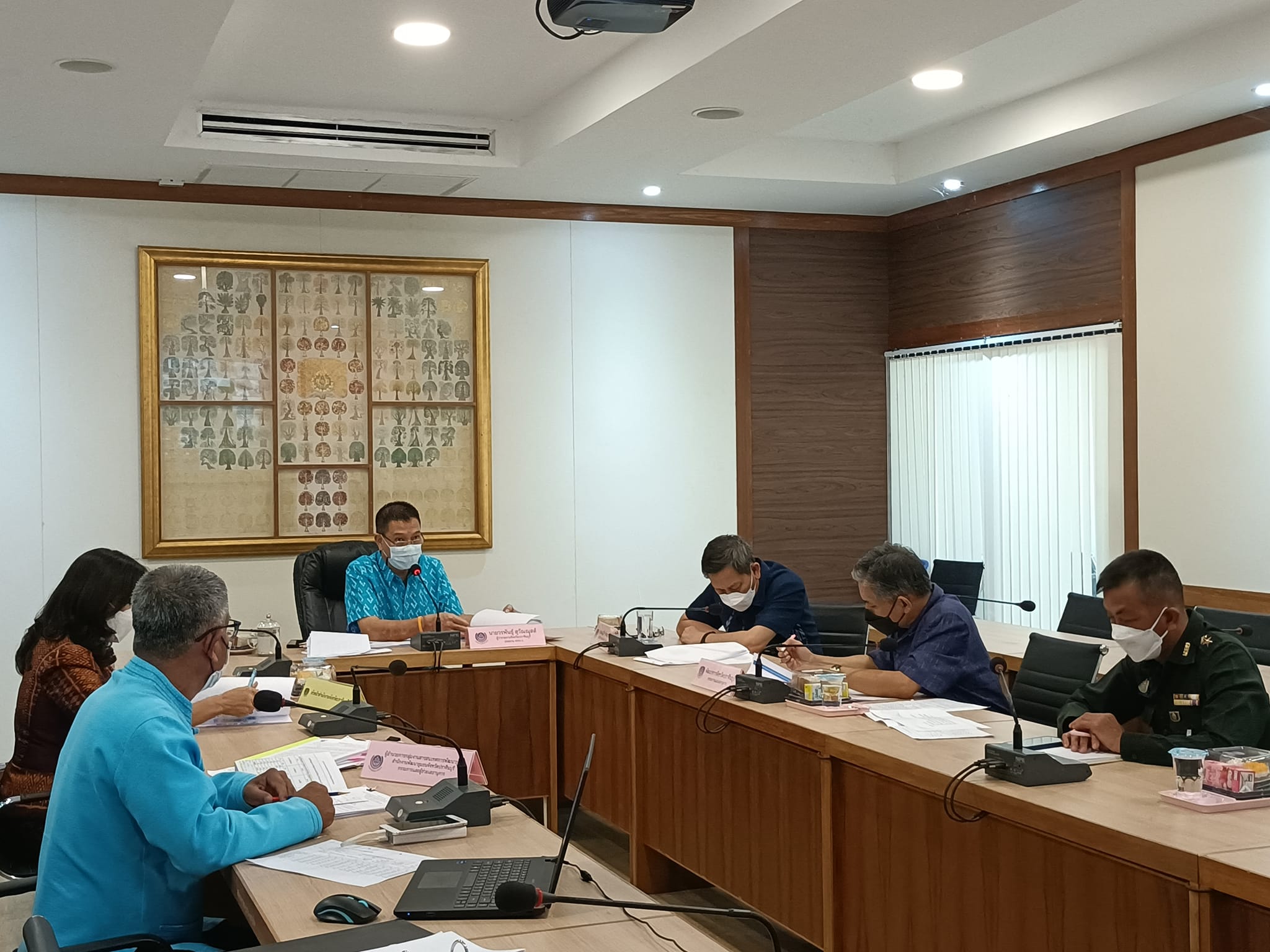 พช.ปราจีนบุรี ประชุมคณะกรรมการบริหารศูนย์อำนวยการขจัดความยากจนและพัฒนาคนทุกช่วงวัยอย่างยั่งยืนตามหลักปรัชญาเศรษฐกิจพอเพียง (คจพ.จ.)