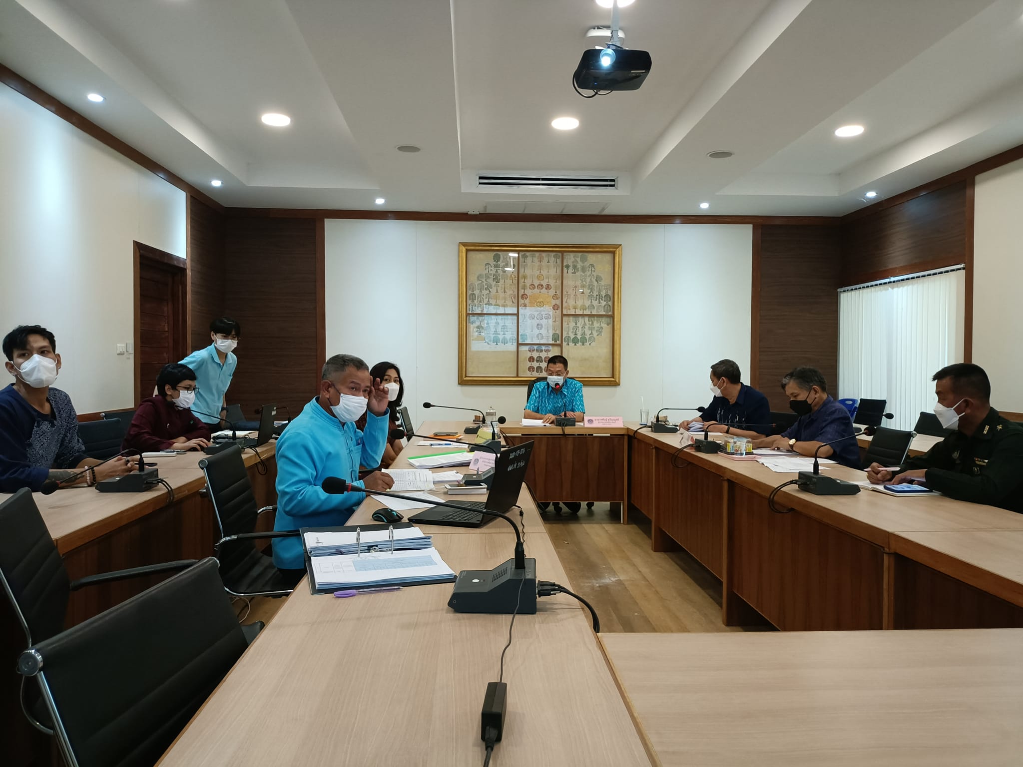 พช.ปราจีนบุรี ประชุมคณะกรรมการบริหารศูนย์อำนวยการขจัดความยากจนและพัฒนาคนทุกช่วงวัยอย่างยั่งยืนตามหลักปรัชญาเศรษฐกิจพอเพียง (คจพ.จ.)