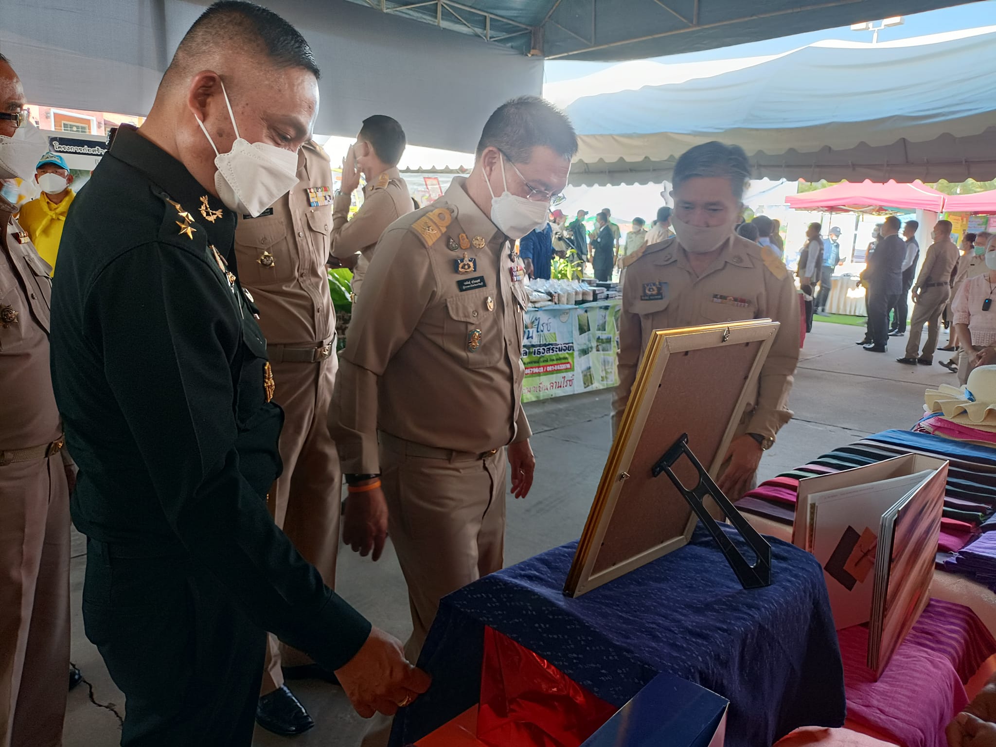พช.ปราจีนบุรี ร่วมงานเปิดศูนย์ “หนึ่งใจ…ช่วยเหลือเกษตรกร” มูลนิธิมิราเคิล ออฟไลฟ์ ประจำจังหวัดปราจีนบุรี