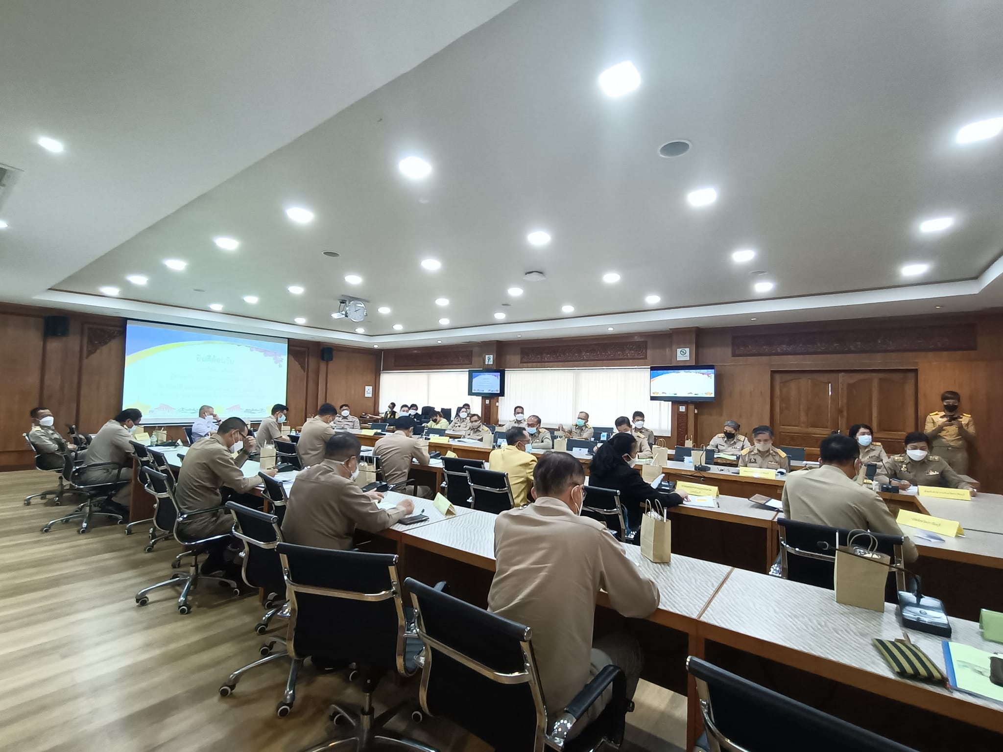 พช.ปราจีนบุรี ร่วมประชุมและให้การต้อนรับผู้ตรวจราชการกระทรวงมหาดไทยฯ
