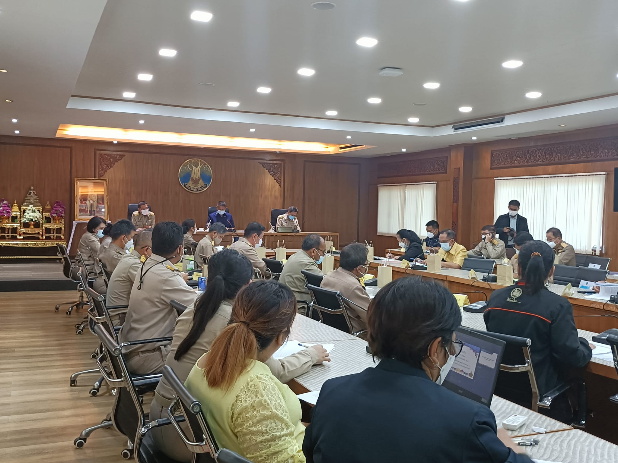 พช.ปราจีนบุรี ร่วมประชุมและให้การต้อนรับผู้ตรวจราชการกระทรวงมหาดไทยฯ