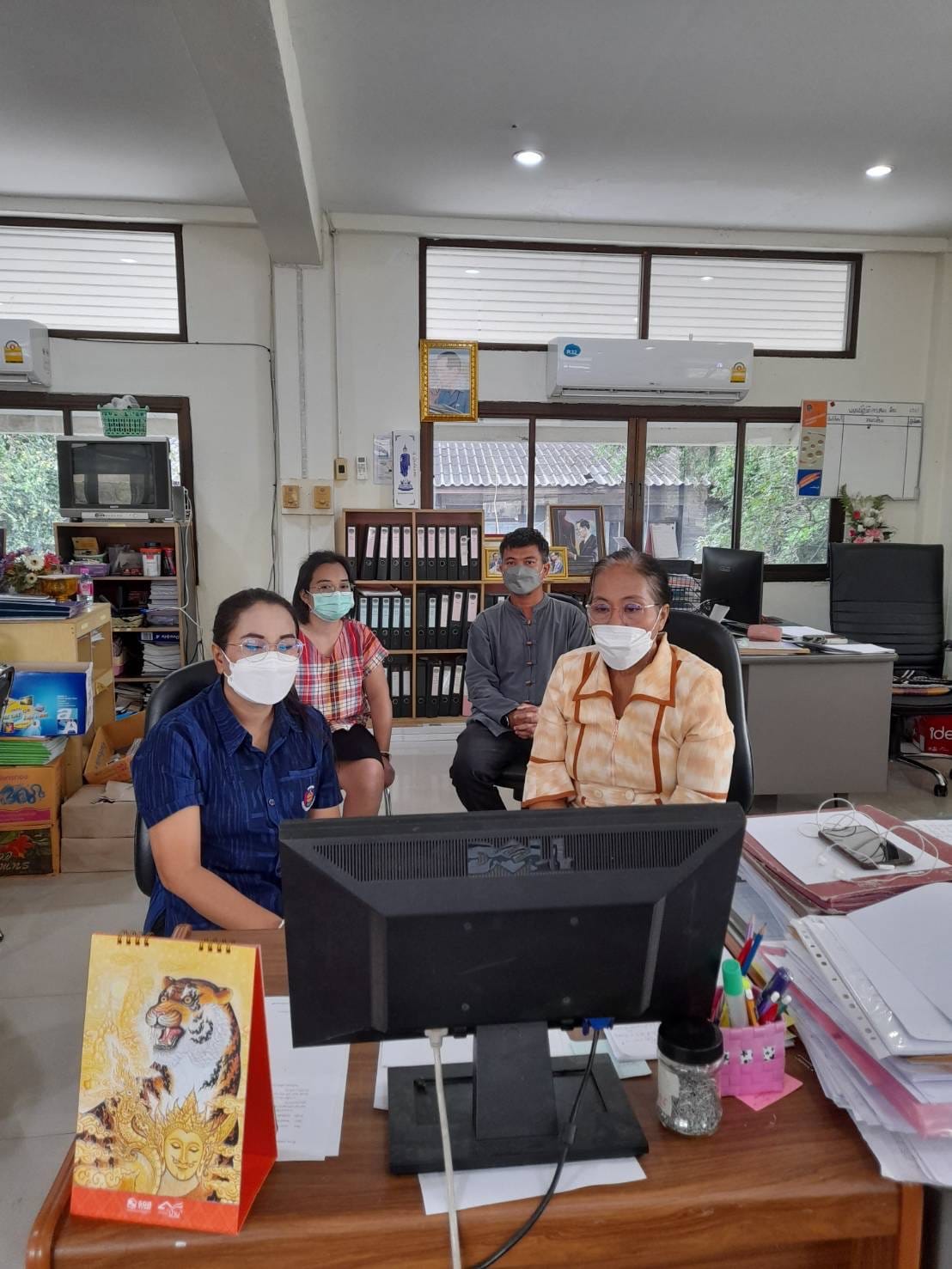 พช.ปราจีนบุรี ร่วมประชุมติดตามการดำเนินงานและการใช้จ่ายงบประมาณกองทุนพัฒนาบทบาทสตรี ประจำปีงบประมาณ พ.ศ. 2565 ผ่านระบบวีดิทัศน์ทางไกล (Video Conference) ครั้งที่ 1/2565
