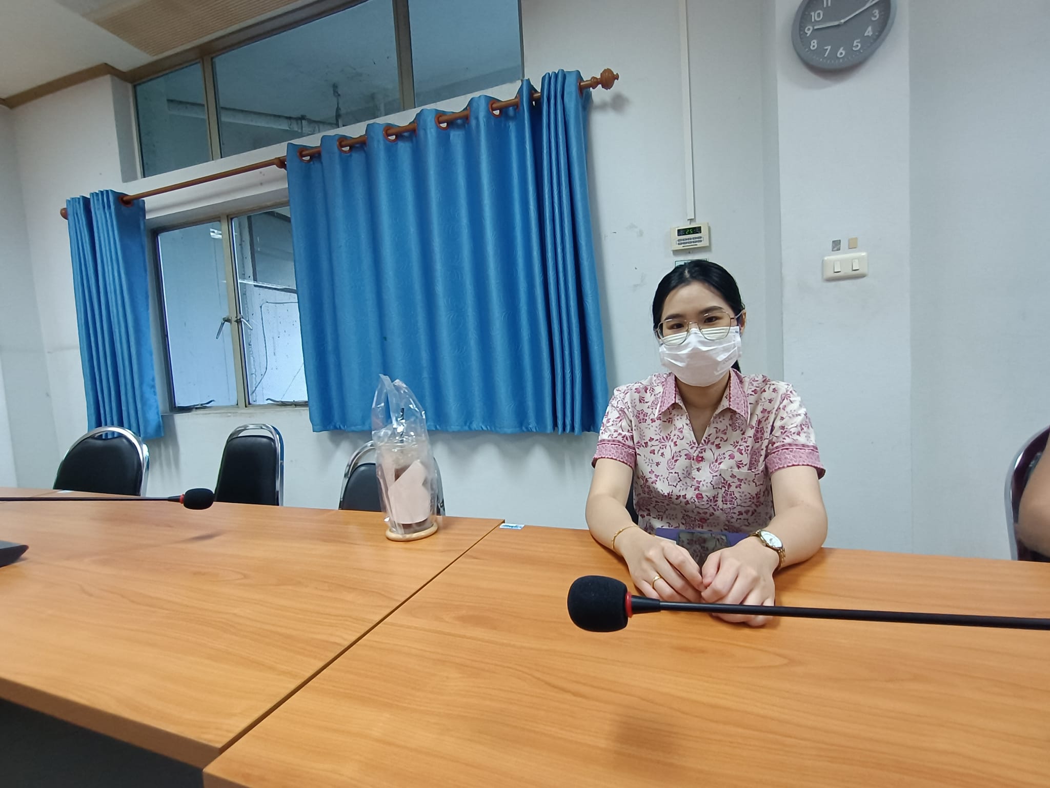 พช.ปราจีนบุรี ร่วมประชุมติดตามการดำเนินงานและการใช้จ่ายงบประมาณกองทุนพัฒนาบทบาทสตรี ประจำปีงบประมาณ พ.ศ. 2565 ผ่านระบบวีดิทัศน์ทางไกล (Video Conference) ครั้งที่ 1/2565