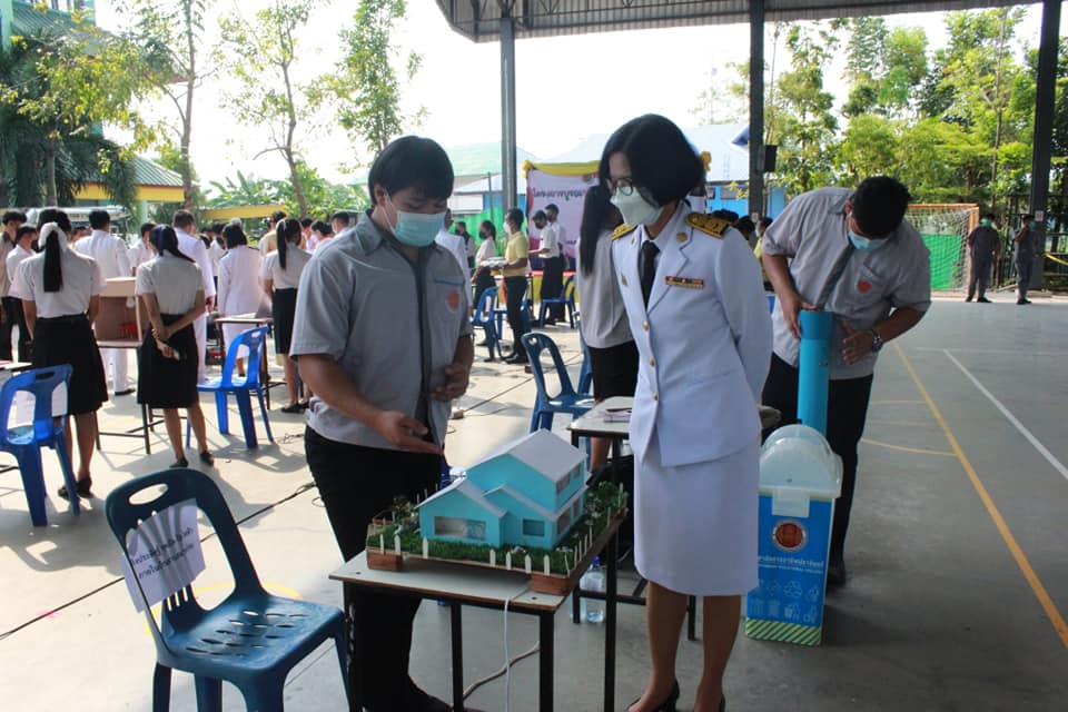 พช. ปราจีนบุรี ร่วมพิธีถวายเครื่องสักการะแด่พระบาทสมเด็จพระบรมชนกาธิเบศร มหาภูมิพลอดุลยเดชมหาราช บรมนาถบพิตร เนื่องในวันมาตรฐานฝีมือแรงงานแห่งชาติ ประจำปี 2565
