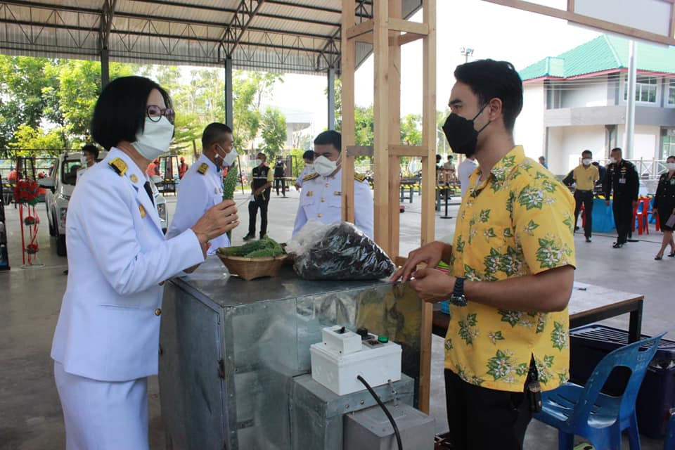 พช. ปราจีนบุรี ร่วมพิธีถวายเครื่องสักการะแด่พระบาทสมเด็จพระบรมชนกาธิเบศร มหาภูมิพลอดุลยเดชมหาราช บรมนาถบพิตร เนื่องในวันมาตรฐานฝีมือแรงงานแห่งชาติ ประจำปี 2565