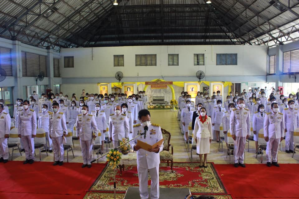 พช. ปราจีนบุรี ร่วมพิธีถวายเครื่องสักการะแด่พระบาทสมเด็จพระบรมชนกาธิเบศร มหาภูมิพลอดุลยเดชมหาราช บรมนาถบพิตร เนื่องในวันมาตรฐานฝีมือแรงงานแห่งชาติ ประจำปี 2565