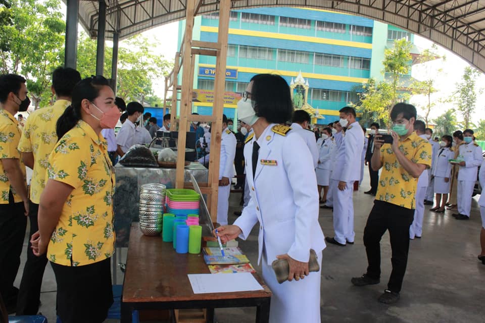 พช. ปราจีนบุรี ร่วมพิธีถวายเครื่องสักการะแด่พระบาทสมเด็จพระบรมชนกาธิเบศร มหาภูมิพลอดุลยเดชมหาราช บรมนาถบพิตร เนื่องในวันมาตรฐานฝีมือแรงงานแห่งชาติ ประจำปี 2565