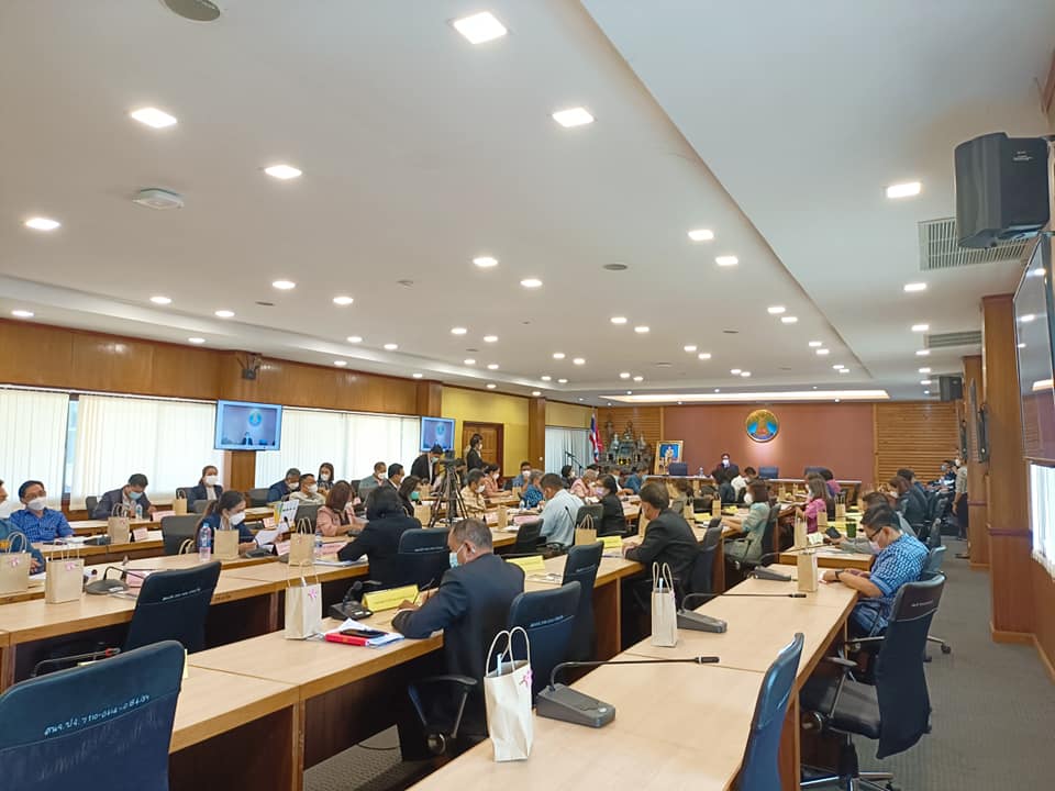 พช.ปราจีนบุรี ร่วมประชุมการสัมมนาการขับเคลื่อนจังหวัดที่มีผลสัมฤทธิ์สูง (High Performance Provinces)