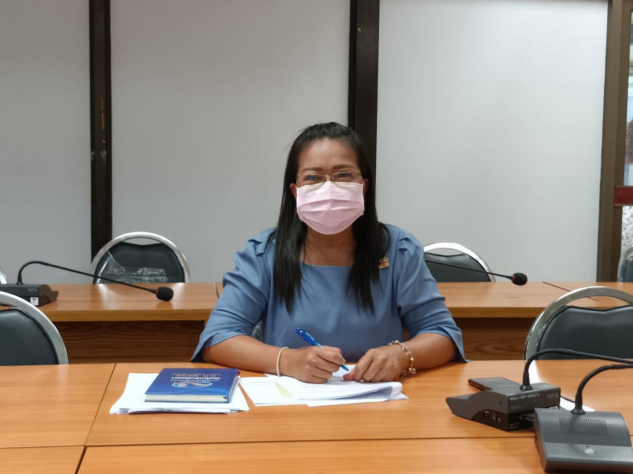พช.ปราจีนบุรี ประชุมปรับเปลี่ยนการดำเนินงานในสำนักงานพัฒนาชุมชนจังหวัดปราจีนบุรี