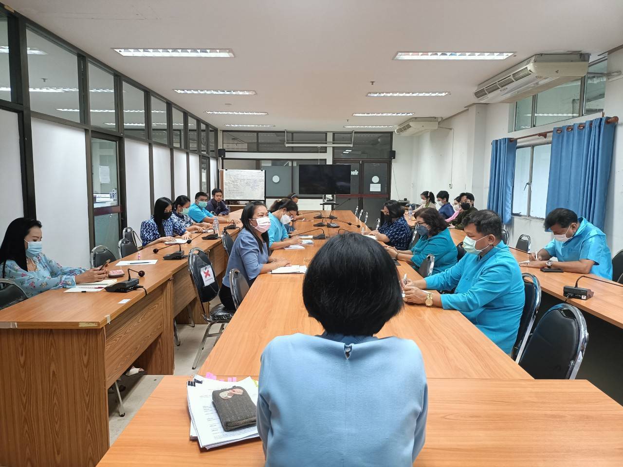 พช.ปราจีนบุรี ประชุมปรับเปลี่ยนการดำเนินงานในสำนักงานพัฒนาชุมชนจังหวัดปราจีนบุรี