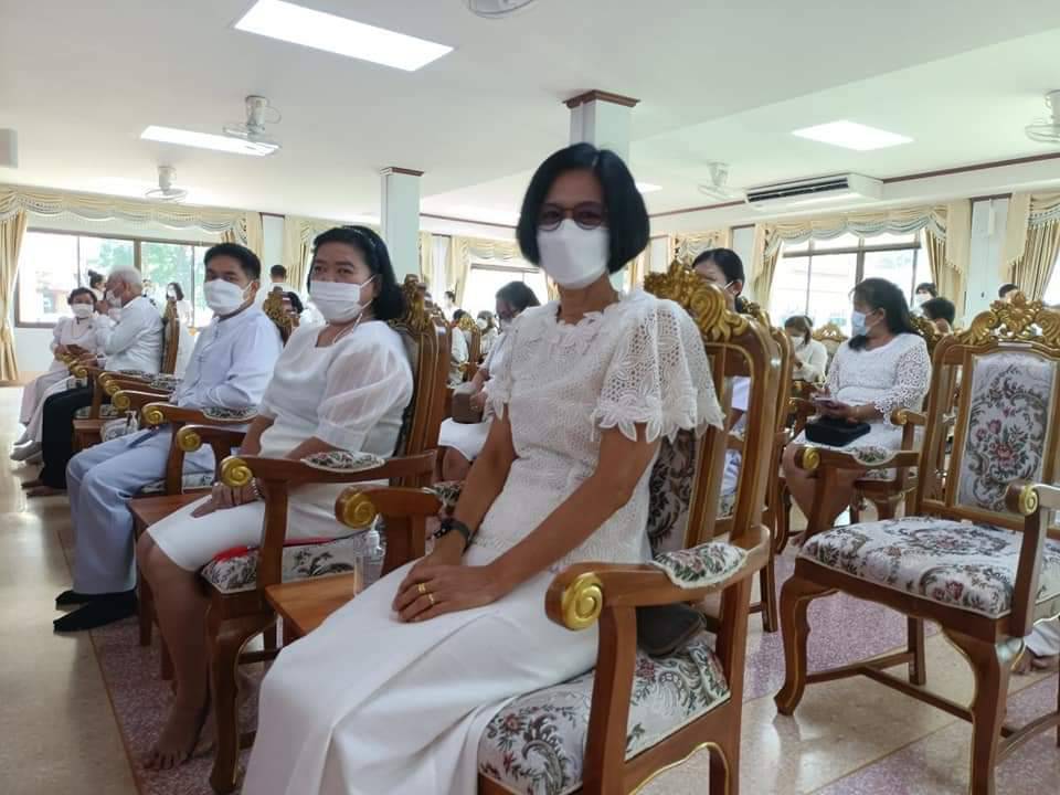 พช.ปราจีนบุรี ร่วมพิธีเจริญพระพุทธมนต์และเวียนเทียน ส่งเสริมพระพุทธศาสนา เนื่องในเทศกาลวันวิสาขบูชา พุทธศักราช 2656