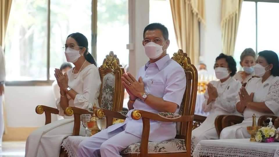 พช.ปราจีนบุรี ร่วมพิธีเจริญพระพุทธมนต์และเวียนเทียน ส่งเสริมพระพุทธศาสนา เนื่องในเทศกาลวันวิสาขบูชา พุทธศักราช 2656