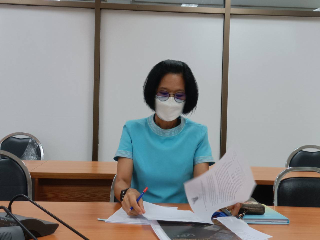 พช.ปราจีนบุรี ประชุมคณะทำงานพิจารณาจัดทำข้อตกลงการปฏิบัติราชการและผลการประเมินผลการปฏิบัติราชการของข้าราชการสังกัดกรมการพัฒนาชุมชน จังหวัดปราจีนบุรี