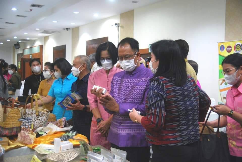 พช.ปราจีนบุรี คัดสรรสุดยอด”หนึ่งตำบล หนึ่งผลิตภัณฑ์ไทย” ปี พ.ศ 2565 จังหวัดปราจีนบุรี (OTOP Product Chanmpion : OPC)