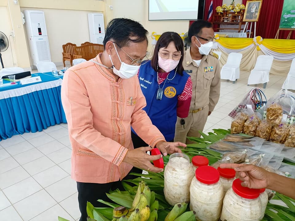 พช.ปราจีนบุรี คัดสรรหมู่บ้านเศรษฐกิจพอเพียง “อยู่เย็น เป็นสุข” และกิจกรรมพัฒนาชุมชนดีเด่น ประจำปี 2565
