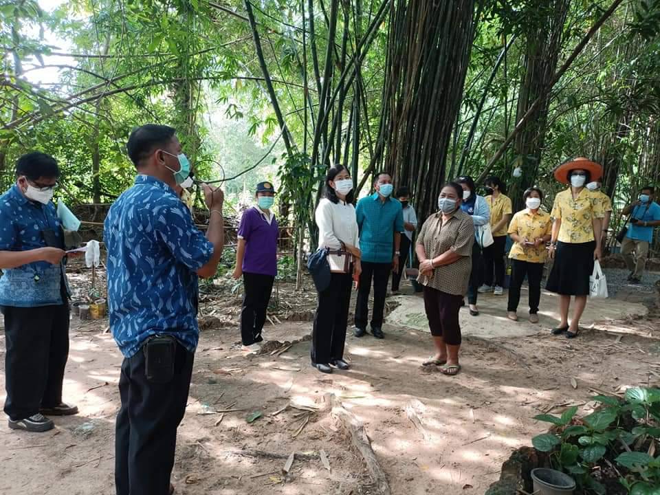 พช.ปราจีนบุรี นำผู้ตรวจราชการกรมการพัฒนาชุมชน เขตตรวจราชการที่ 9 กลุ่มจังหวัดภาคตะวันออก 2 ลงพื้นที่ตรวจติดตามประเด็นตรวจราชการ การขจัดความยากจนและพัฒนาคนทุกช่วงวัยอย่างยังยืนตามหลักปรัชญาเศรษฐกิจพอเพียง (มิติด้านความเป็นอยู่) ณ ตำบลนนทรี อำเภอกบินทร์บุรี จังหวัดปราจีนบุรี