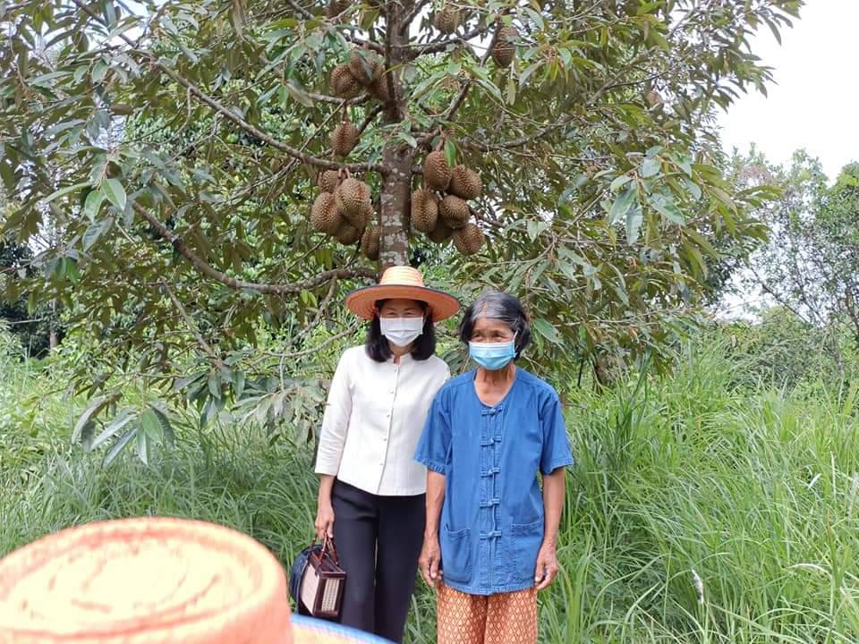 พช.ปราจีนบุรี นำผู้ตรวจราชการกรมการพัฒนาชุมชน เขตตรวจราชการที่ 9 กลุ่มจังหวัดภาคตะวันออก 2 ลงพื้นที่ตรวจติดตามประเด็นตรวจราชการ การขจัดความยากจนและพัฒนาคนทุกช่วงวัยอย่างยังยืนตามหลักปรัชญาเศรษฐกิจพอเพียง (มิติด้านความเป็นอยู่) ณ ตำบลนนทรี อำเภอกบินทร์บุรี จังหวัดปราจีนบุรี