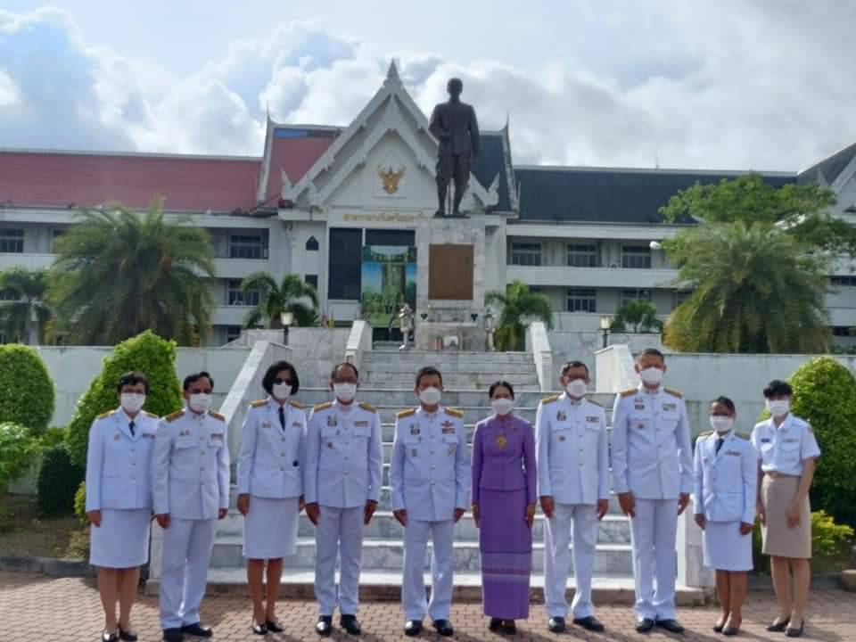 พช.ปราจีนบุรี ร่วมพิธีทำบุญตักบาตรถวายเป็นพระราชกุศล เนื่องในโอกาสวันเฉลิมพระชนมพรรษา สมเด็จพระนางเจ้าฯ พระบรมราชินี