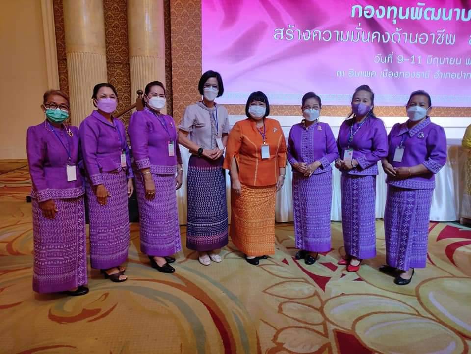 พช.ปราจีนบุรี ร่วมพิธีเปิดโครงการกองทุนพัฒนาบทบาทสตรี สร้างโอกาสด้านอาชีพสร้างสรรค์บทบาทสตรีสู่ความเข้มแข็งในชุมชน