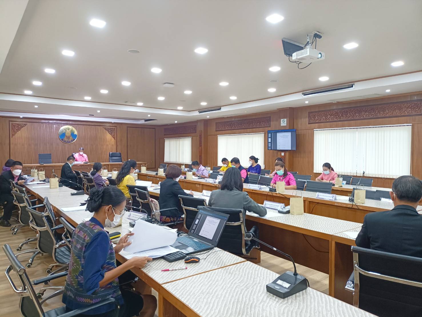 พช.ปราจีนบุรี ร่วมประชุมขับเคลื่อนศูนย์ขจัดความยากจนและพัฒนาคนทุกช่วงวัยอย่างยั่งยืนตามหลักปรัชญาของเศรษฐกิจพอเพียง (ศจพ.) จังหวัดปราจีนบุรี