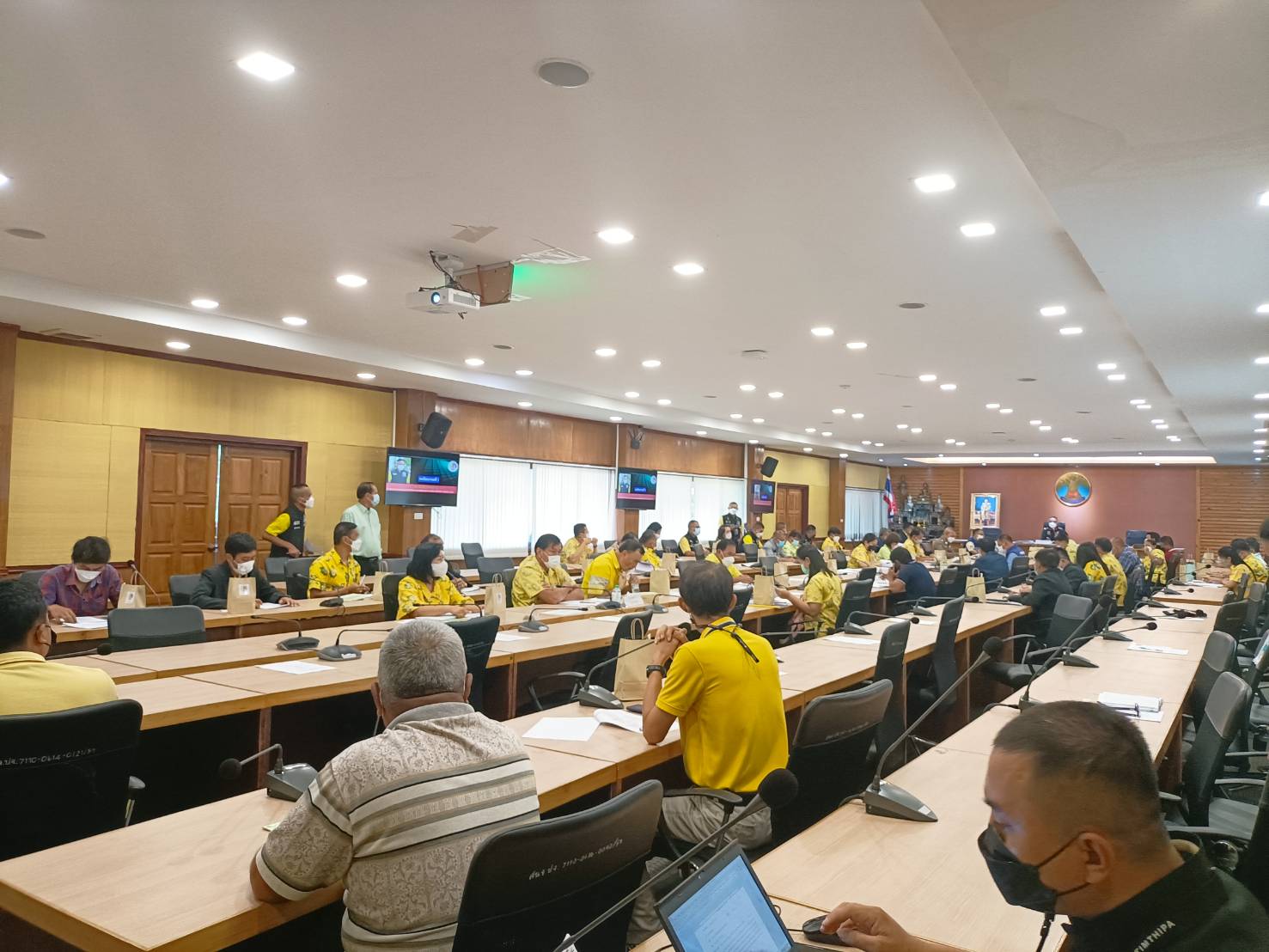 พช.ปราจีนบุรี ร่วมประชุมชี้แจงการทำแผนรองรับความมั่นคงในระดับตำบล (ประชาคมหมู่บ้าน)