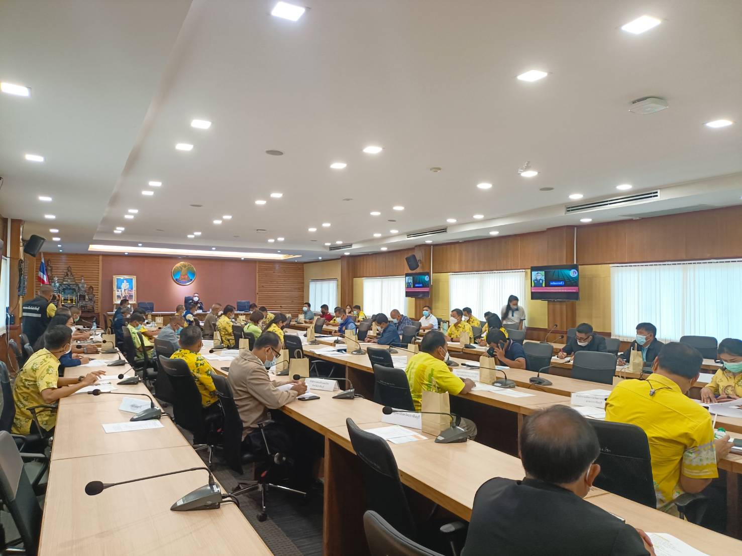 พช.ปราจีนบุรี ร่วมประชุมชี้แจงการทำแผนรองรับความมั่นคงในระดับตำบล (ประชาคมหมู่บ้าน)