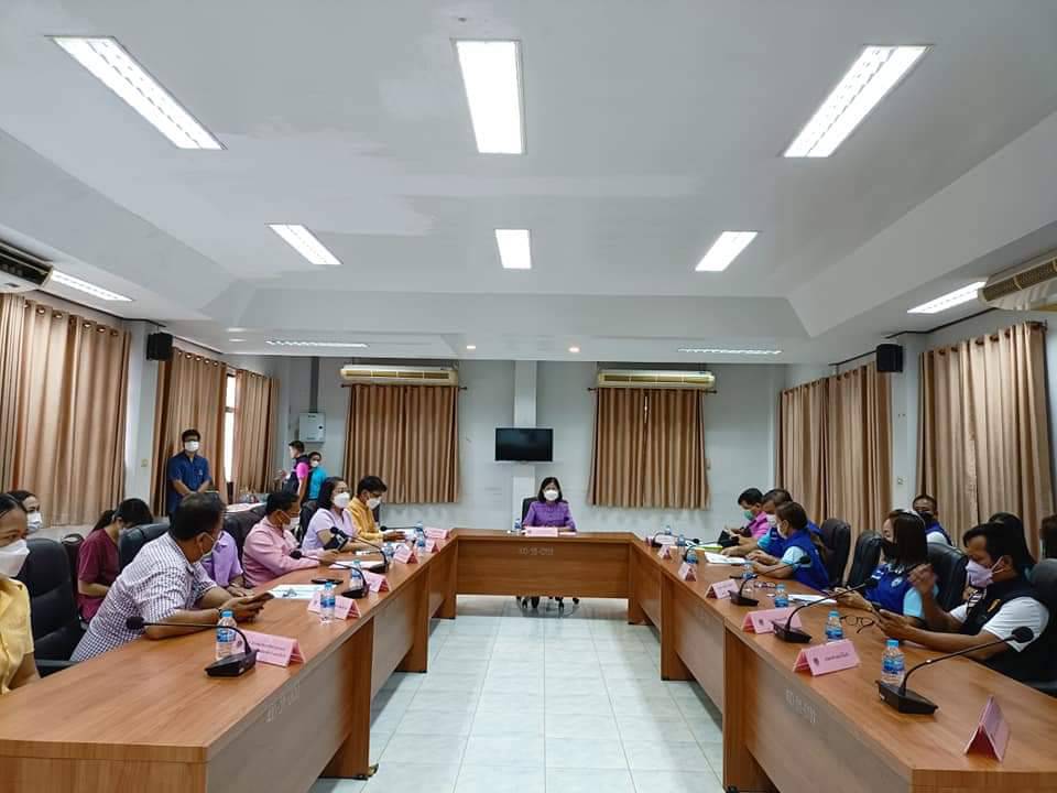 พช.ปราจีนบุรี เสนอผลงานการจัดทำสารสนเทศตำบลต้นแบบเพื่อพัฒนาคุณภาพชีวิต ประจำปีงบประมาณ 2565 เขตตรวจราชการที่ 9 กลุ่มจังหวัดภาคตะวันออก 2