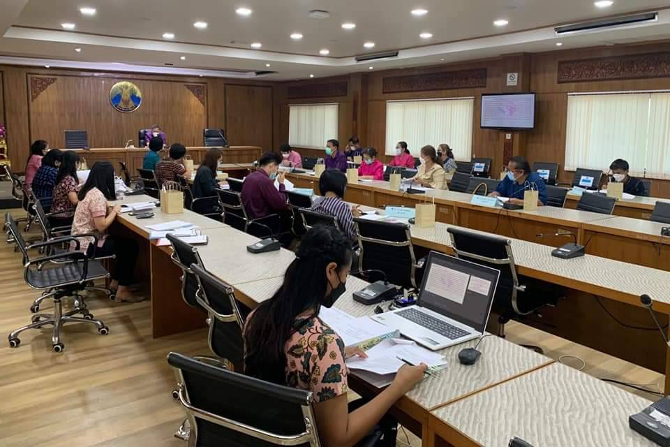 พช.ปราจีนบุรี ร่วมประชุมคณะอนุกรรมการบริหารกองทุนพัฒนาบทบาทสตรีจังหวัดปราจีนบุรี ครั้งที่ 3ประจำปีงบประมาณ พ.ศ. 2565